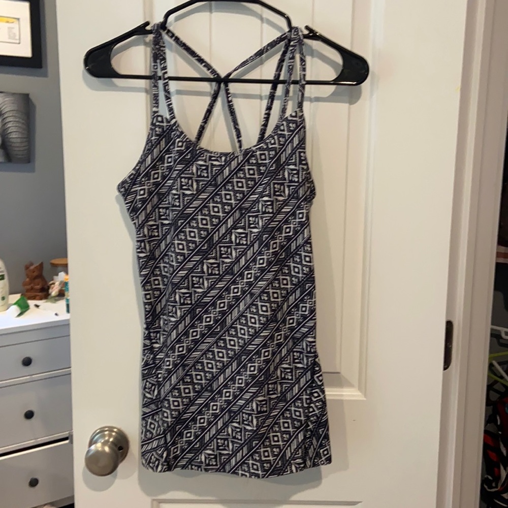 Gaiam size Small yoga Tank with built in bra